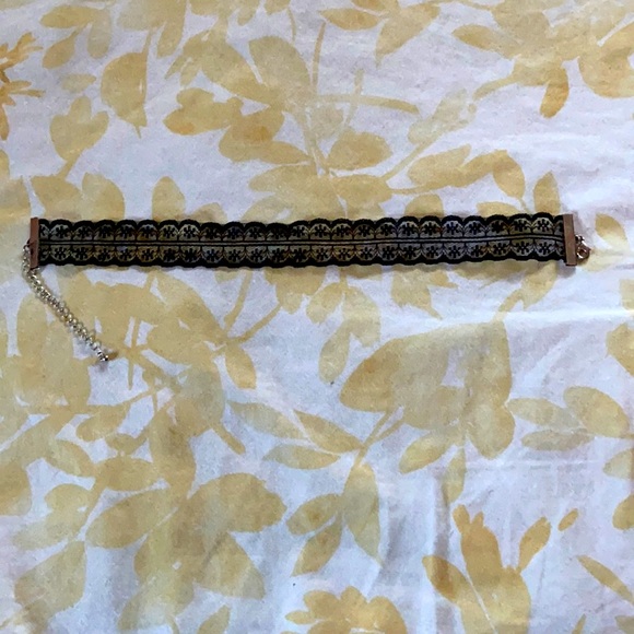 Black lace choker - Picture 1 of 1